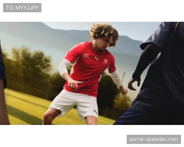 足球装备趋势:2026年新款比赛用球被指更利于高速传中的稳定性